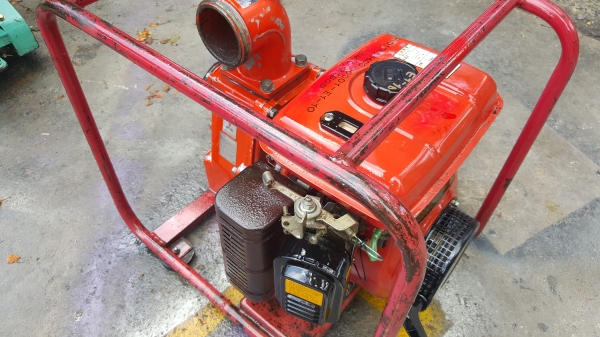 ปั้มน้ำ 3 x 3  นิ้ว 5 แรง 4 จังหวะ ราคา 5400 บาท