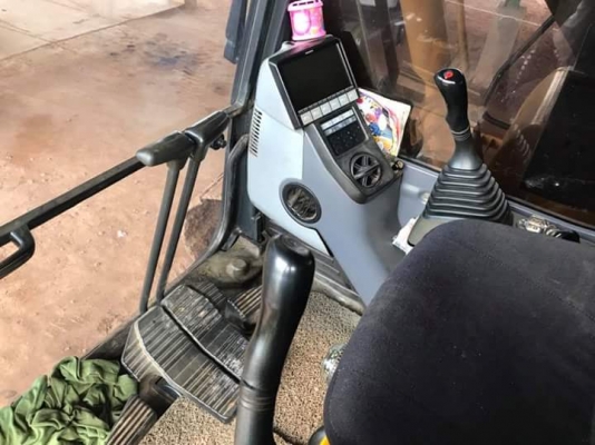 รถแบคโฮ KOUMA,SUรุ่น8