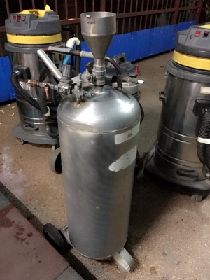 ขายปั้มลมและอุปกรณ์คาร์แคร์มือสองสภาพพร้อมใช้งาน