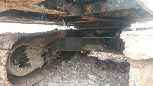 ขายด่วน แม็คโคร KOBELCO SK200MART II สภาพพร้อมใช้งาน เครื่องเดิมปั้มเดิม รถพร้อมใช้งาน เอกสารสัญญาซื้อขาย สนใจสอบถาม 093-0764943  - 088-3223272