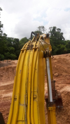 ขายด่วน แม็คโคร KOBELCO SK200MART II สภาพพร้อมใช้งาน เครื่องเดิมปั้มเดิม รถพร้อมใช้งาน เอกสารสัญญาซื้อขาย สนใจสอบถาม 093-0764943  - 088-3223272