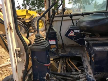 KOMATSU PC 20-6