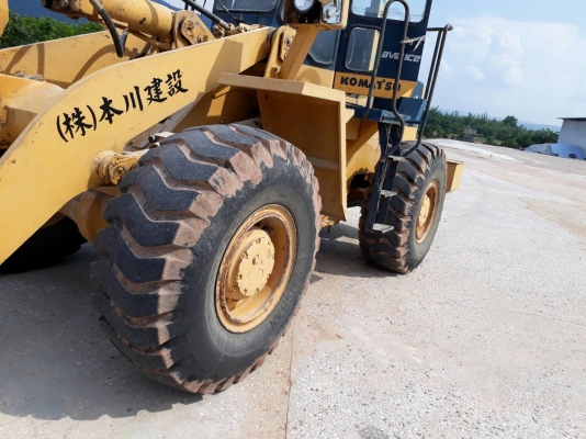 ขายด่วนรถตักล้อยางเอวอ่อน WA350-1 รถเก่านอกนำเข้า