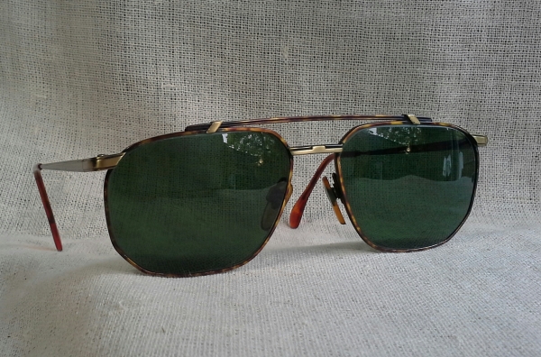 แว่นตาเบลเยี่ยมวินเทจ ยุค &#039;80s  หายาก!  โมเดลนักบินคานยาว  Vintage RUUD VAN DYKE BRUXELLES handmade in Belgium
