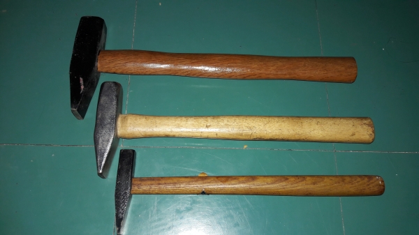 ขายค้อนชุด3ด้าม ตีกิ๊บค้อนเคาะ3ขนาด 500,300,100กรัม งานเก่าเก็บ
