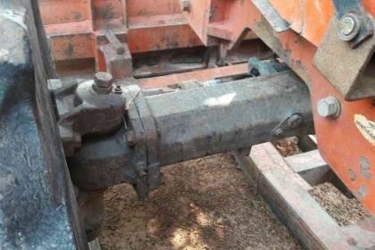 ขาย 375,000 บาท KUBOTA M7040 ปี 54 เครื่องดี เกียร์ดี (ใบมีดหน้า -หาง 7 ) ระบไฮโดรลิก หางไม่ตก สภาพพร้อมทำงาน เอกสารเล่มทะเบียน  รถอยู่ จ.นครพนม โทร&amp;ไอดีไลน์ 0610710295