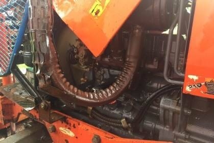 ขาย 375,000 บาท KUBOTA M7040 ปี 54 เครื่องดี เกียร์ดี (ใบมีดหน้า -หาง 7 ) ระบไฮโดรลิก หางไม่ตก สภาพพร้อมทำงาน เอกสารเล่มทะเบียน  รถอยู่ จ.นครพนม โทร&amp;ไอดีไลน์ 0610710295