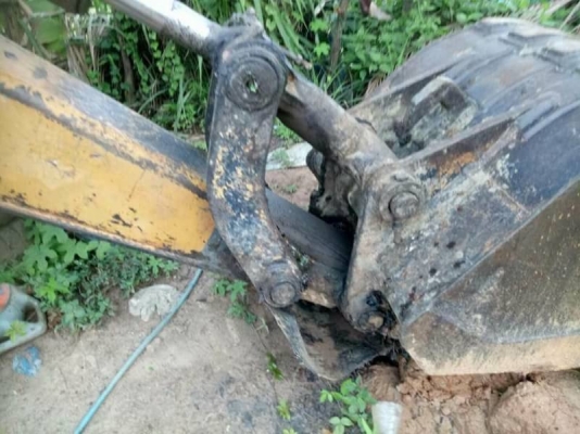 ขาย 355,000 บาท KOMATSU 120-1 (12HT) เครื่องด ปั้มแรง โช่หนา เอวแน่น เอกสารชื้อขาย  รถอยู่ จ.ยโสธร โทร&amp;ไอดีไลน์ 0610710295