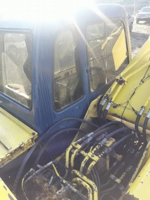 รถแบคโฮ Kobelco SK200 Mark 3 เก่าญี่ปุ่น ผ่านการใช้งานในไทยแค่ 3 ปี สภาพดีมาก เต็มทุกระบบ