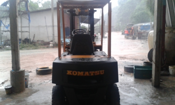 ขายโฟคลิฟkomatsu  2.5T