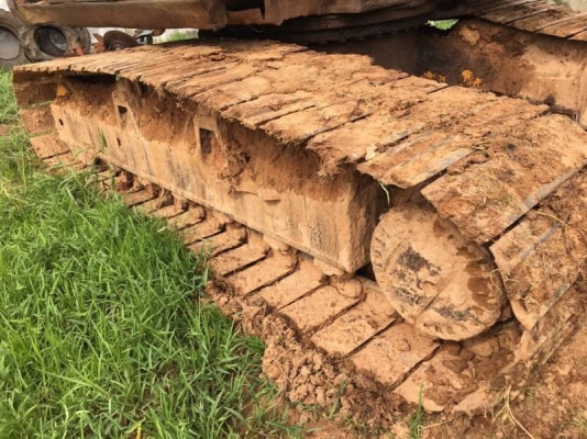 ขาย 315,000 บาท KOMATSU PC200-3  เครื่อง 6HE1-95 แรง ปั้มของ 200-5 แรง โช่ใหม่ 1 ข้าง เอวแน่น เอกสารชื่อขาย  รถอยู่ จ.ร้อยเอ็ด โทร&amp;ไอดีไลน์ 0610710295