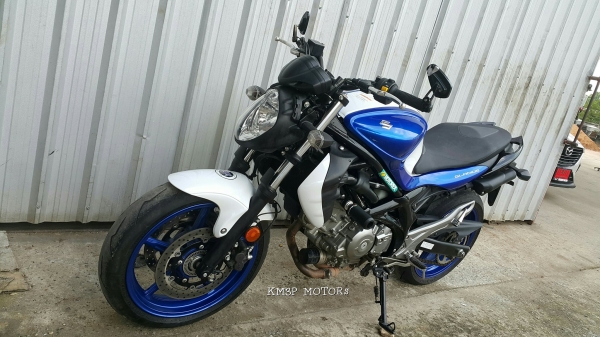 Gladius 2016 ใช้เงิน 39,000 ออกรถได้ รถสวยพร้อมใช้