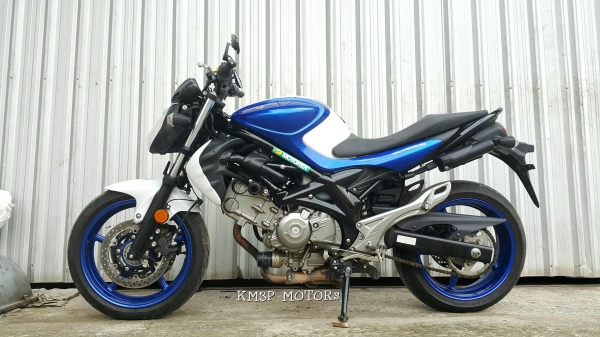 Gladius 2016 ใช้เงิน 39,000 ออกรถได้ รถสวยพร้อมใช้