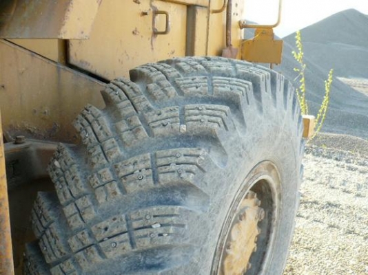 รถตักล้อยาง CAT 938 F