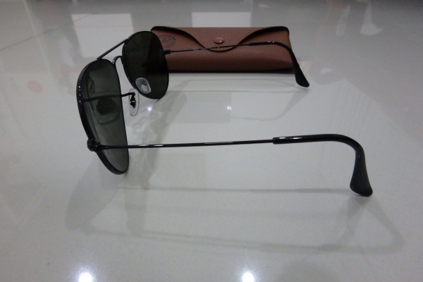 แว่นกันแดด RAYBAN กรอบดำ สีดำ RB3025 AVIATOR LARGE METAL L2823 58#14 135/3N ของแท้ สภาพใหม่ มีกล่อง ส่งฟรี