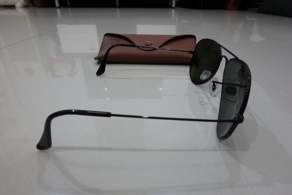 แว่นกันแดด RAYBAN กรอบดำ สีดำ RB3025 AVIATOR LARGE METAL L2823 58#14 135/3N ของแท้ สภาพใหม่ มีกล่อง ส่งฟรี