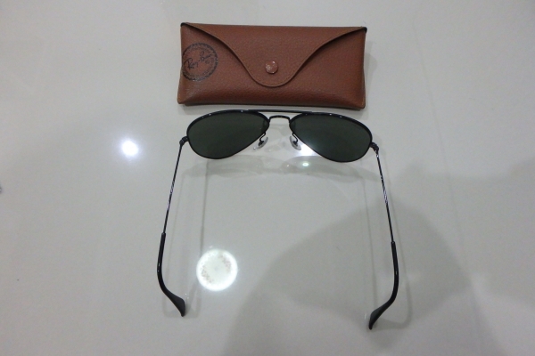 แว่นกันแดด RAYBAN กรอบดำ สีดำ RB3025 AVIATOR LARGE METAL L2823 58#14 135/3N ของแท้ สภาพใหม่ มีกล่อง ส่งฟรี