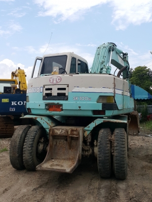 รถแม็คโครล้อยาง kobelco sk100 รถพร้อมใช้งาน มีเอกสารเล่มทะเบียนพร้อมโอน ภาษีไม่ขาด