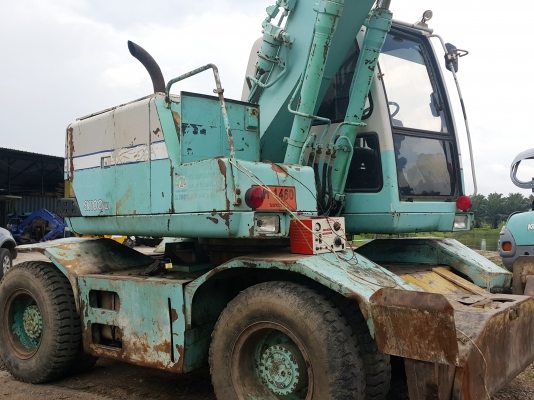 รถแม็คโครล้อยาง kobelco sk100 รถพร้อมใช้งาน มีเอกสารเล่มทะเบียนพร้อมโอน ภาษีไม่ขาด