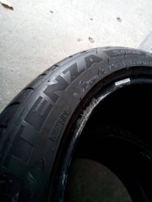 245/45R19  BRIDGESTONE POTENZA S-001 MADE IN POLAND ปี15 มี 2  เส้น  tel. 081-427-3941