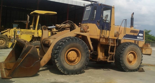 รถตัก KOMATSU WA350-1 สภาพพร้อมใช้งาน(ราคาย่อมเยาว์)