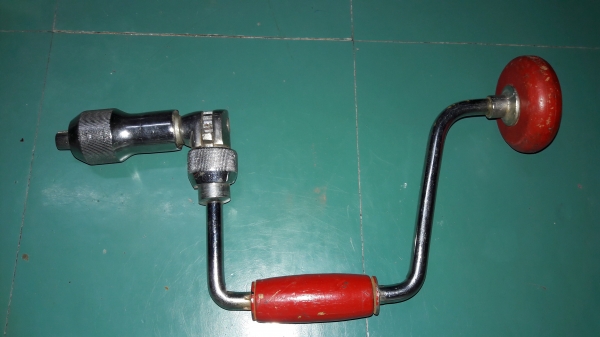 ขายสว่านข้อเสืองานเก่ารัสเซีย Made in Russia.ใหม่เก่าเก็บมือจับเป็นไม้