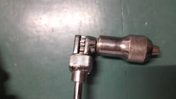 ขายสว่านข้อเสืองานเก่ารัสเซีย Made in Russia.ใหม่เก่าเก็บมือจับเป็นไม้