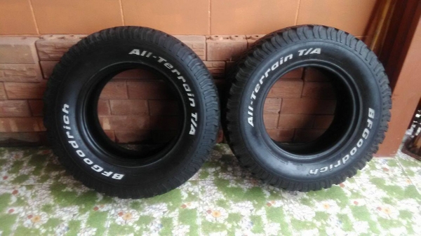 ฝากขายยางBf 265/70/16 ปี 11 จำนวน 2 เส้นสภาพดอกสวยๆ ขายเส้นละ 900 บาท ฝากขายยางBf 265/70/16 ปี 11 จำนวน 2 เส้นสภาพดอกสวยๆ ขายเส้นละ 900 บาท