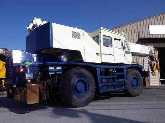 รถเครน KATO รถเครน KATO