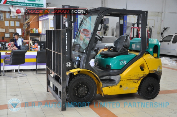 ขายรถโฟล์คลิฟท์มือสอง KOMATSU รุ่น FG25LT-15-571613 นำเข้าจากประเทศญี่ปุ่น 100\% ไม่เคยใช้งานในไทย
