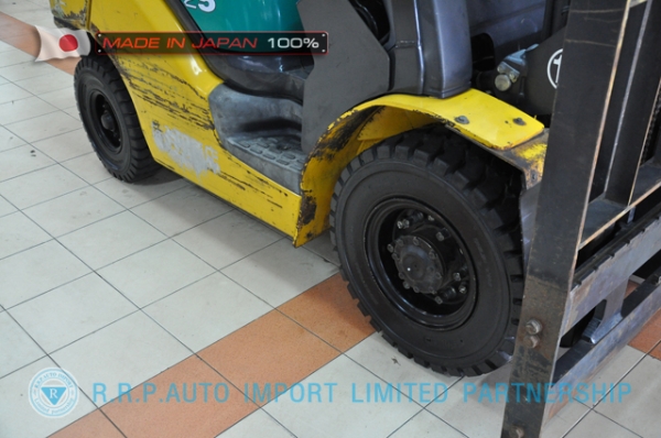 ขายรถโฟล์คลิฟท์มือสอง KOMATSU รุ่น FG25LT-15-571613 นำเข้าจากประเทศญี่ปุ่น 100\% ไม่เคยใช้งานในไทย