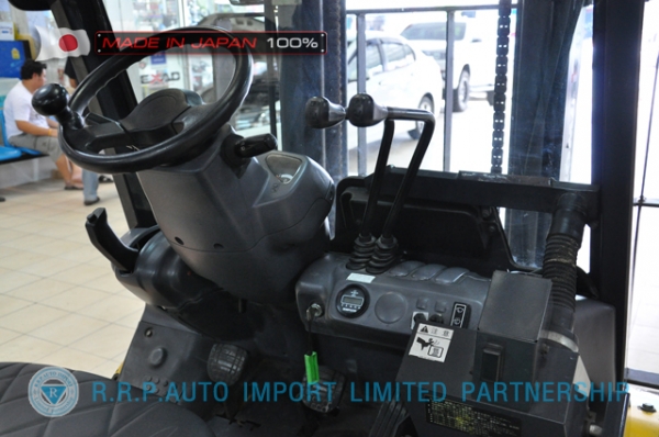 ขายรถโฟล์คลิฟท์มือสอง KOMATSU รุ่น FG25LT-15-571613 นำเข้าจากประเทศญี่ปุ่น 100\% ไม่เคยใช้งานในไทย