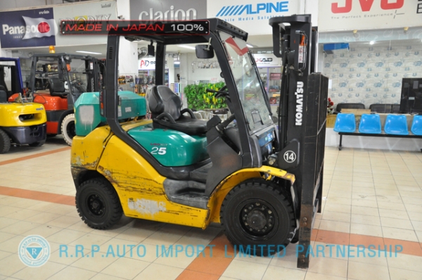 ขายรถโฟล์คลิฟท์มือสอง KOMATSU รุ่น FG25LT-15-571613 นำเข้าจากประเทศญี่ปุ่น 100\% ไม่เคยใช้งานในไทย