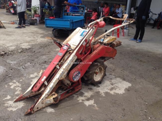 พิเศษราคา14,000 บาท รถเกี่ยวข้าวเดินตาม KUBOTA รุ่น HE30A รหัสสินค้า 50103019 ติดต่อ 081-8283376  www.nihonmono.com