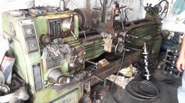 ขายกลึง8ฟุตยุโรป3เพลาเปิดคอม้าได้พร้อมใช้ราคาไม่แพงครับ