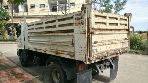 รถฮีโน่ 6 ล้อดั้ม FC4J 175 แรงม้า ปี 54. สนใจติดต่อ 081 - 6079515