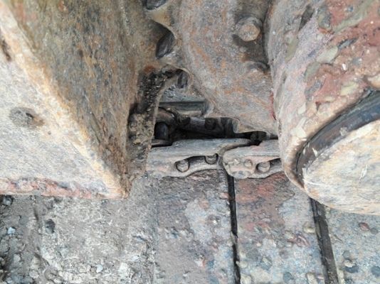 KOMATSU PC100-3