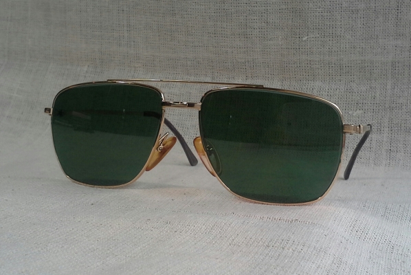 แว่นตาอิงลิชวินเทจ ยุค &#039;80s  แบรนด์เนมผู้ดีหรูอันดับหนึ่งของแผ่นดิน  Vintage DUNHILL handmade in England