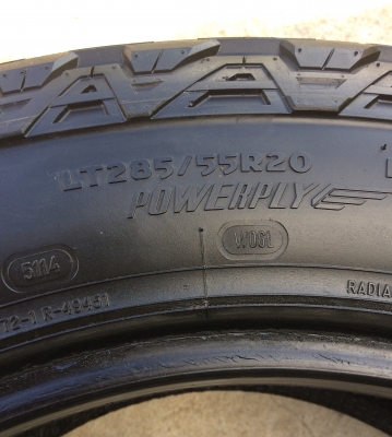 ขายยาง MICKEY THOMPSON ATZp3 ขนาด 285/55/20 สวยๆ