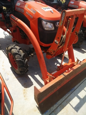 ขายรถแทรกเตอร์เล็กเอนกประสงค์ Kubota B2440 ใบมีดคานบน สภาพสวยเครื่องดีเกียร์ดี