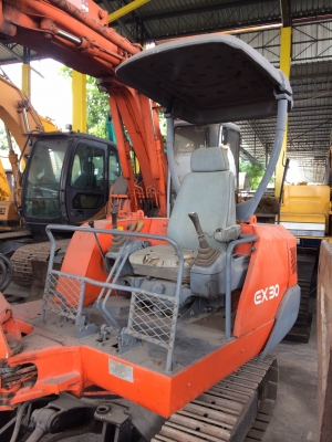HITACHI EX 30 รถขุดเก่านอกญี่ปุ่นไม่เคยผ่านการใช้งานในไทย