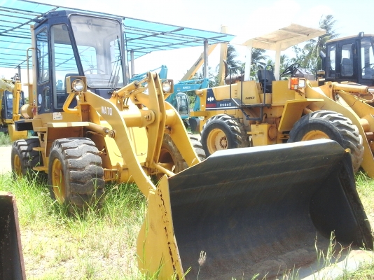 ขายรถตักล้อยาง WA 70-1 เก่านอกแท้มีแอร์เอกสารครบแขนยาว 4 เมตร 1.8 คิว รถสภาพเดิมยังไม่ใช้งานในไทยร้านละอองดาวแทรคเตอร์นครชัยศรี