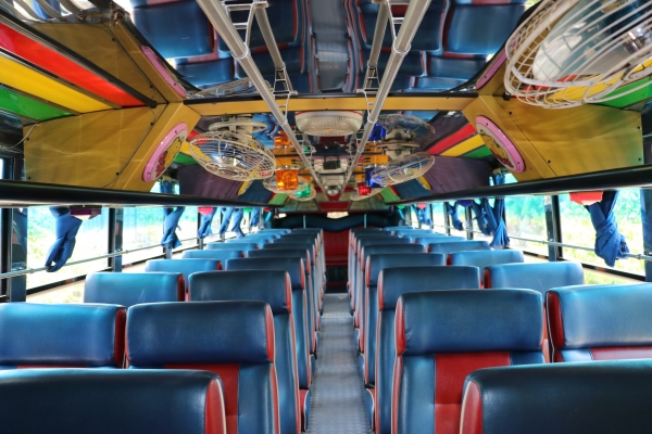 ขายรถบัสพัดลม จ.นครนายก