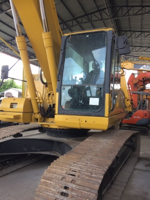 KOMATSU PC 210-LC รถเช็คนอกญี่ปุ่นไม่เคยผ่านการใช้งานในไทย