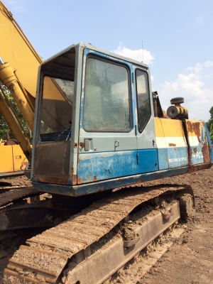 KOMATSU PC 200-5 ราคา 850000 บาท ขายตามสภาพ