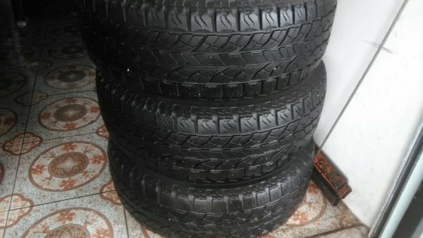 ขายยางโยโก ขนาด 265/70/16 ปี 14 ราคาชุดละ 4,500 บาท สนใจ 0811439463 ขายยางโยโก ขนาด 265/70/16 ปี 14 ราคาชุดละ 4,500 บาท สนใจ 0811439463