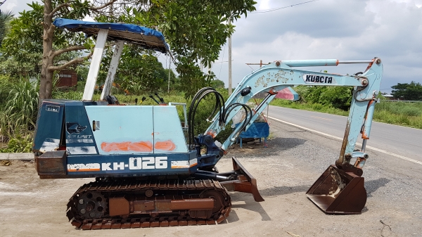 ขายด่วนรถแบคโฮKUBOTAคูโบต้าKH26เทียบเท่าPC30เครื่องคูโบต้า3สูบดีปั่มแรงรถนอกเพิ่งนำเข้ามาใหม่ยังไม่เคยใช้งานในเมืองไทยเลย