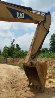 แบคโฮ CAT 320 มีเล่มทะเบียน