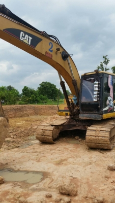 แบคโฮ CAT 320 มีเล่มทะเบียน