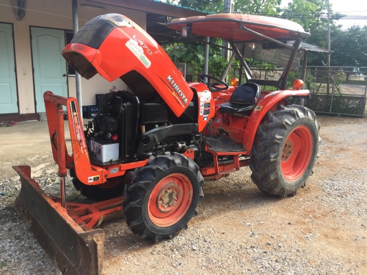 รถไถ47แรงถูกๆสวยๆ